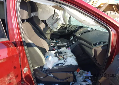 2015 Ford Escape S из США, поврежденный, VIN 1FMCU0F74FUB75886